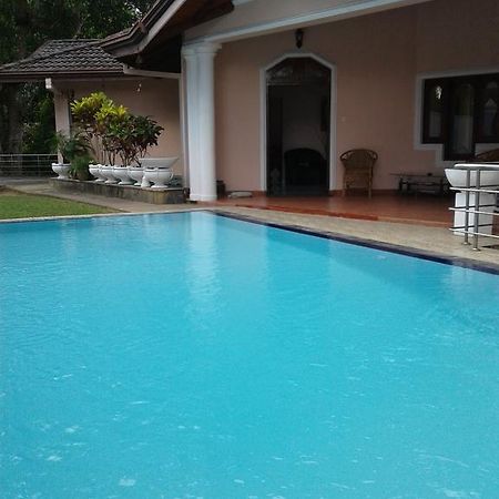 Kandy View Garden Hotel Buitenkant foto