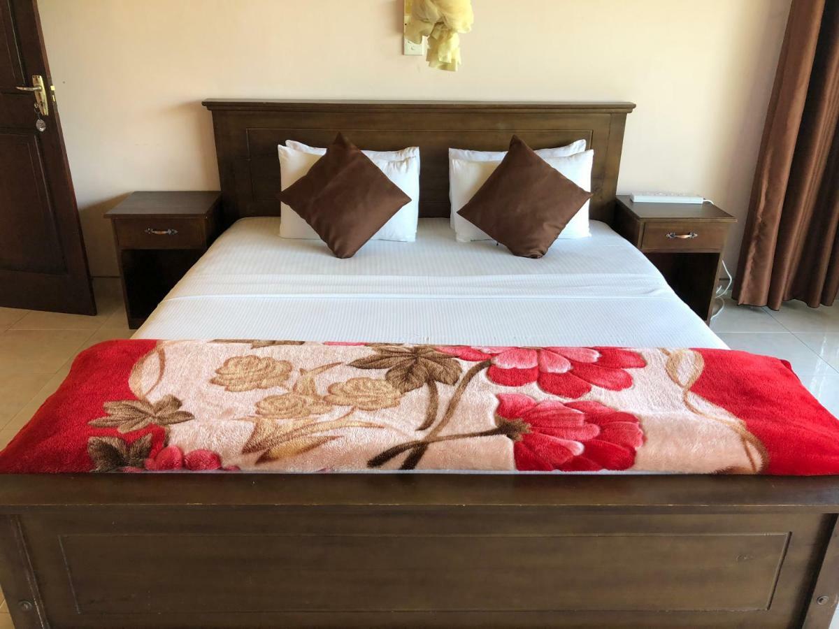 Kandy View Garden Hotel Buitenkant foto