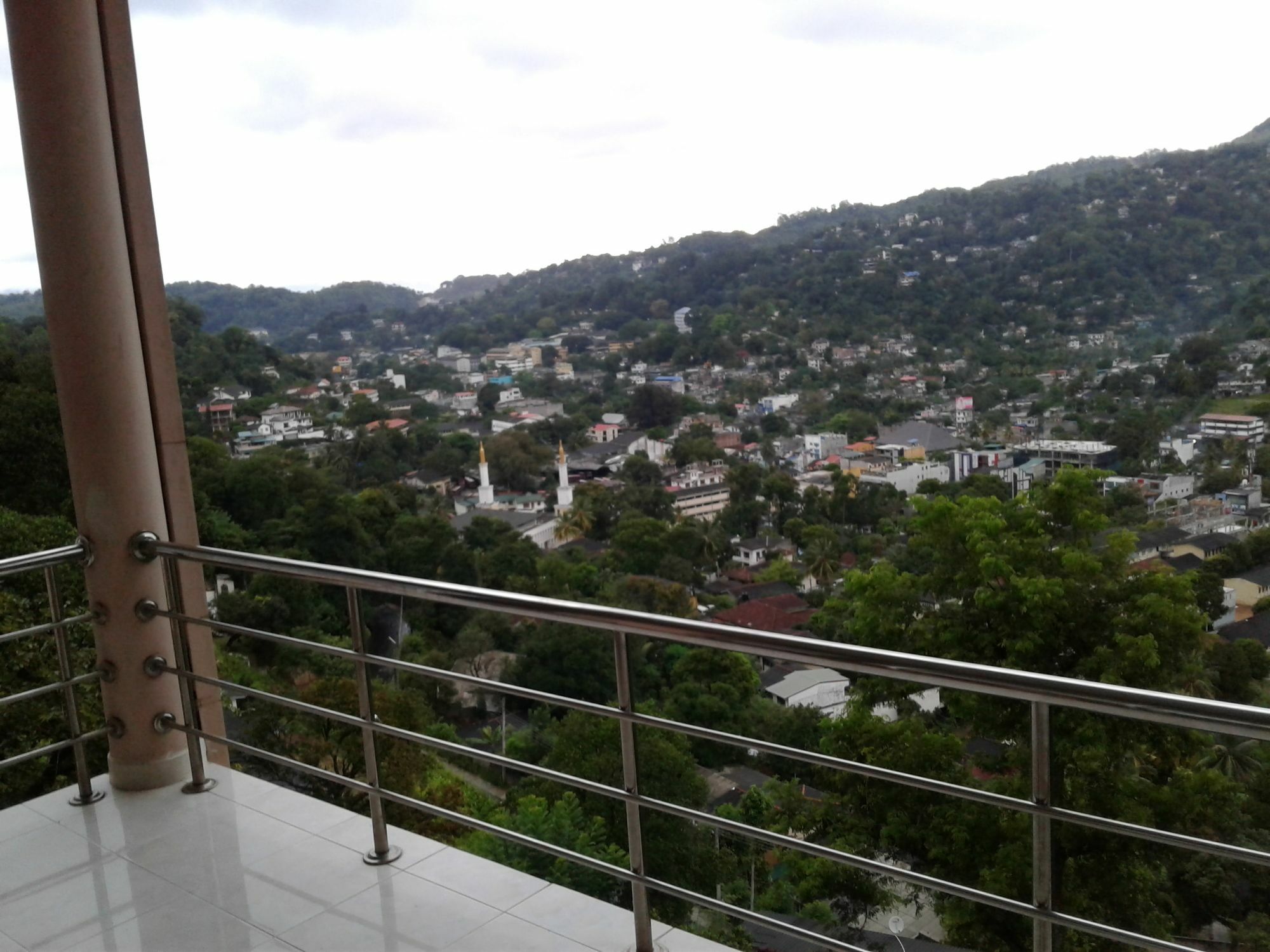 Kandy View Garden Hotel Buitenkant foto